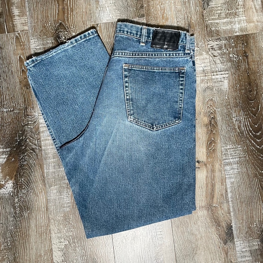 Wrangler’s silver edition blue denim jeans (34x29)